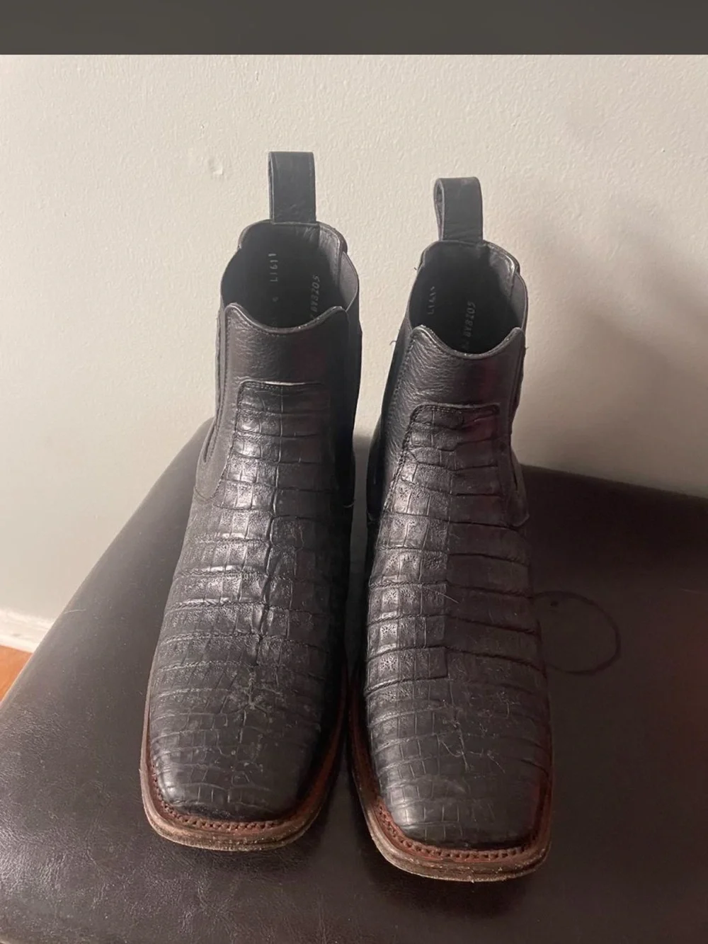Los Altos Men's Black Croc-Embossed Chelsea Boots 10.5